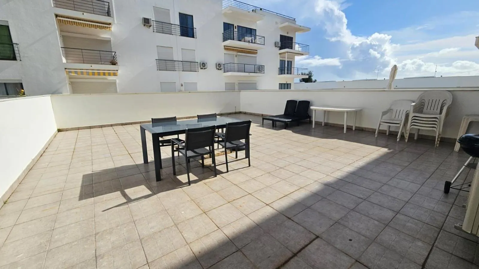 Artistic Style Apartment contacts